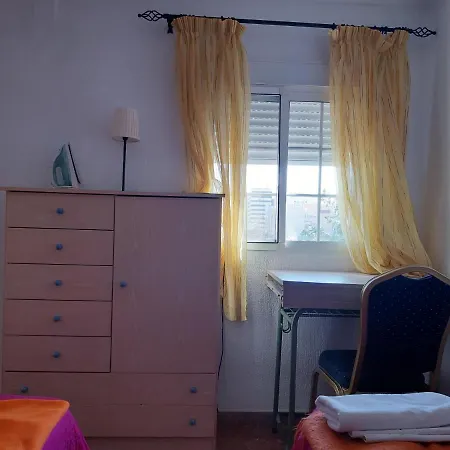 Rented Con Aparcamiento Gratis En La Zona Apartment