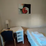 Rented * Cadix